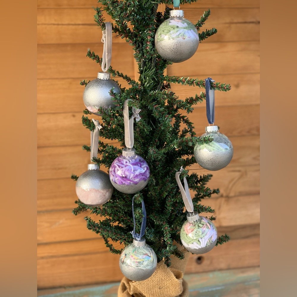 Set of 7 Silver Bauble Ornaments